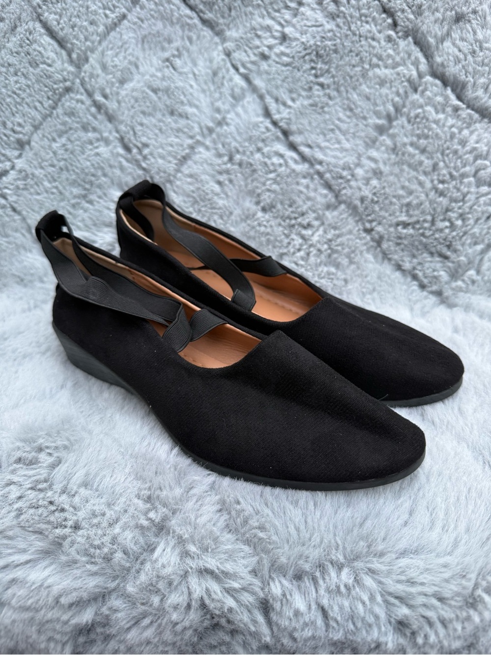 Love Classic Black Elastic Women's 42 Slingback Flats for Everyday Comfort